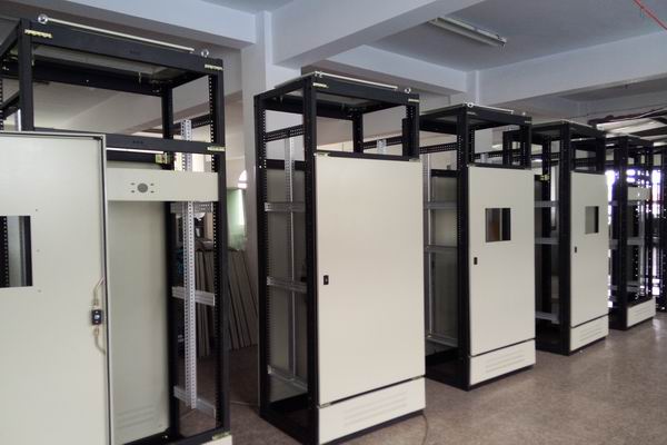 卧龙控制箱-3683谈谈控制箱的维护和保养事